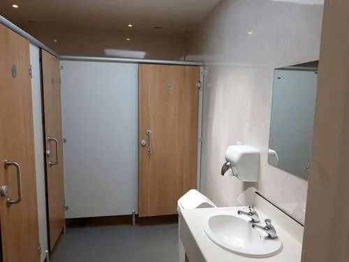 SenlacWoodBathrooms