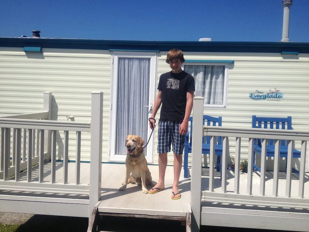 DogFriendlyHolidayHomeatRoselandsweb