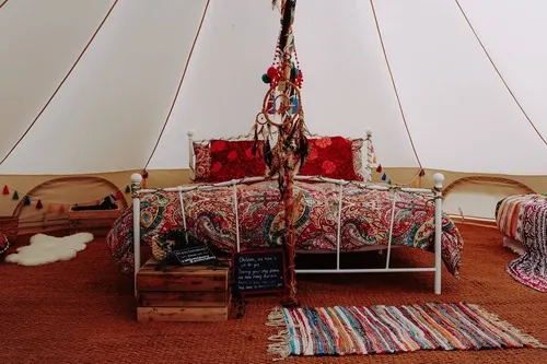insideGlampingTent